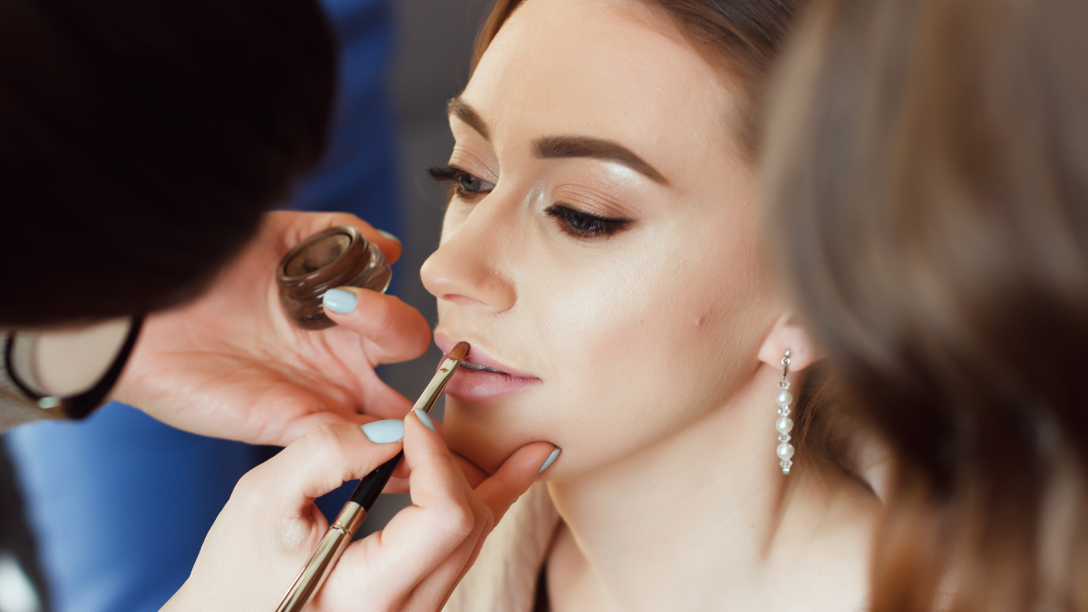 PRESTATION RELOOKING MAQUILLAGE
